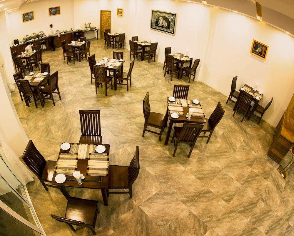 Yadanarpon Dynasty Hotel Mandalay Exterior foto